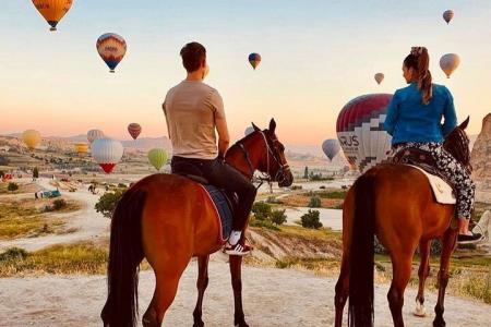 Horseback Riding (1 hour)